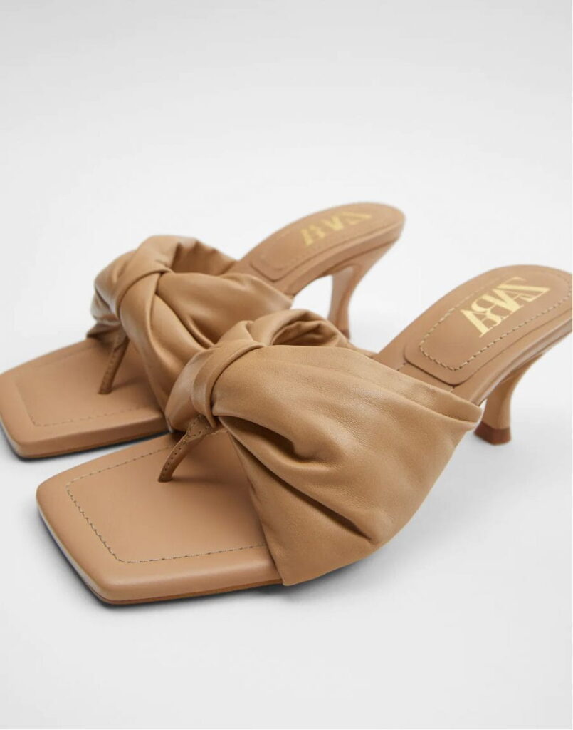 Sandals without underwire